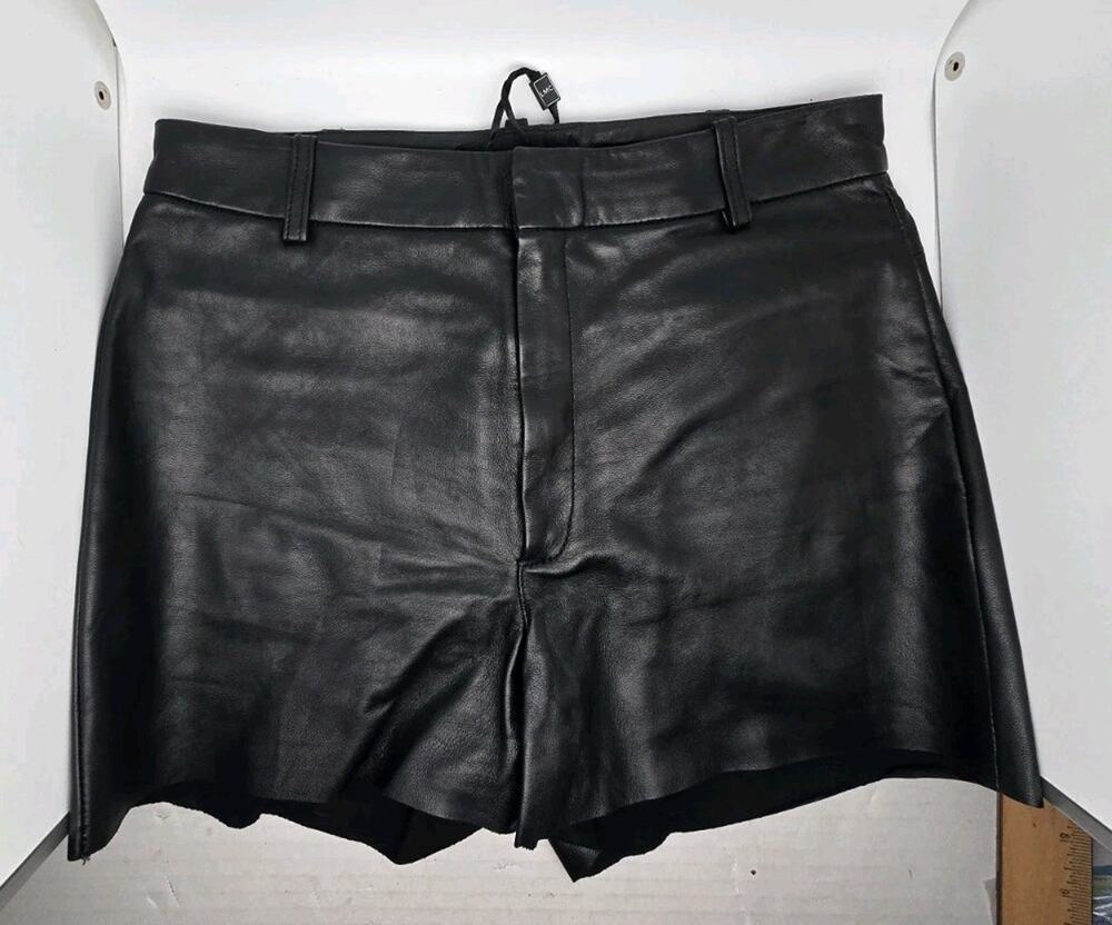 LAMARQUE Garnet Leather Shorts in Black New With Tags $275 Nipper Front Snap